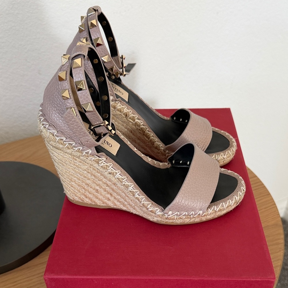Valentino Garavani Women's Rockstud Espadrilles Wedges Sz 34 / US 4 $890+